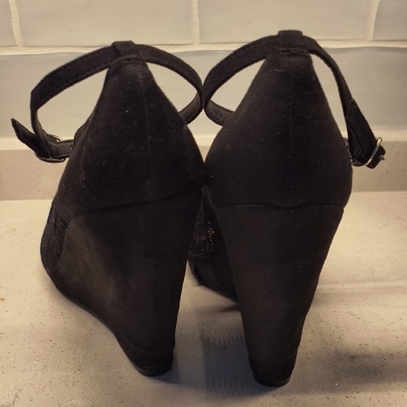 Torrid Black Lace Wedge Shoes - Picture 4 of 7